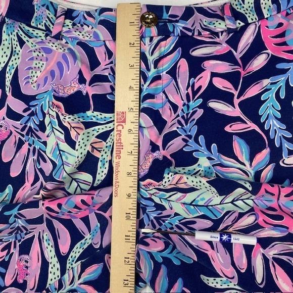 Lilly Pulitzer‎ Women's Natia Floral Print Shorts Size 10 Colorful Leaves - Picture 6 of 9
